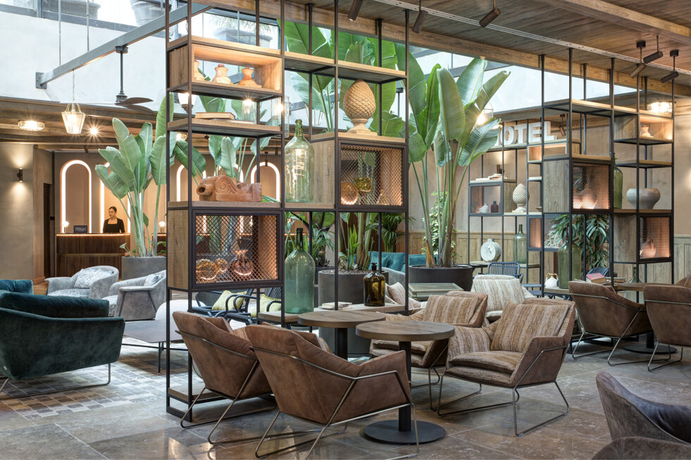 doubletree_rome_monti_lobby_7.jpeg