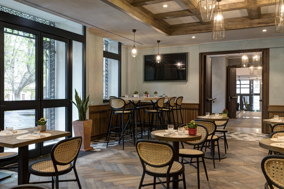 doubletree_rome_monti_mit_cafeteria_3.jpeg