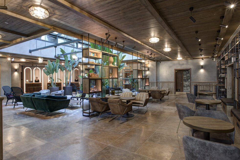 doubletree_rome_monti_lobby_6.jpeg