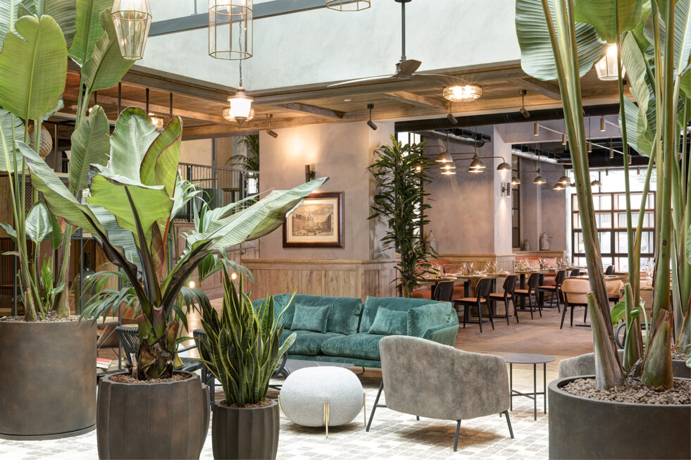 doubletree_rome_monti_lobby_5.jpeg