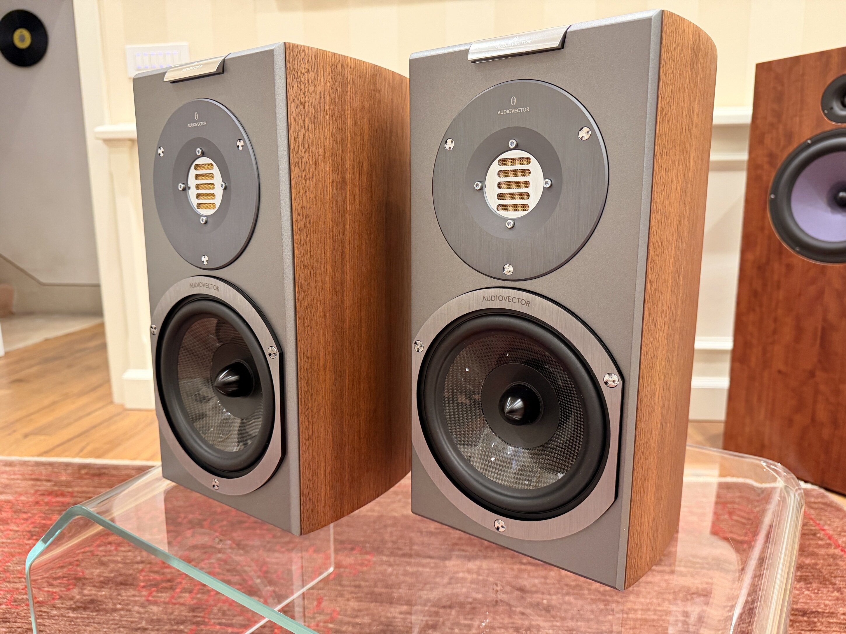 In negozio: Audiovector R1 Arreté