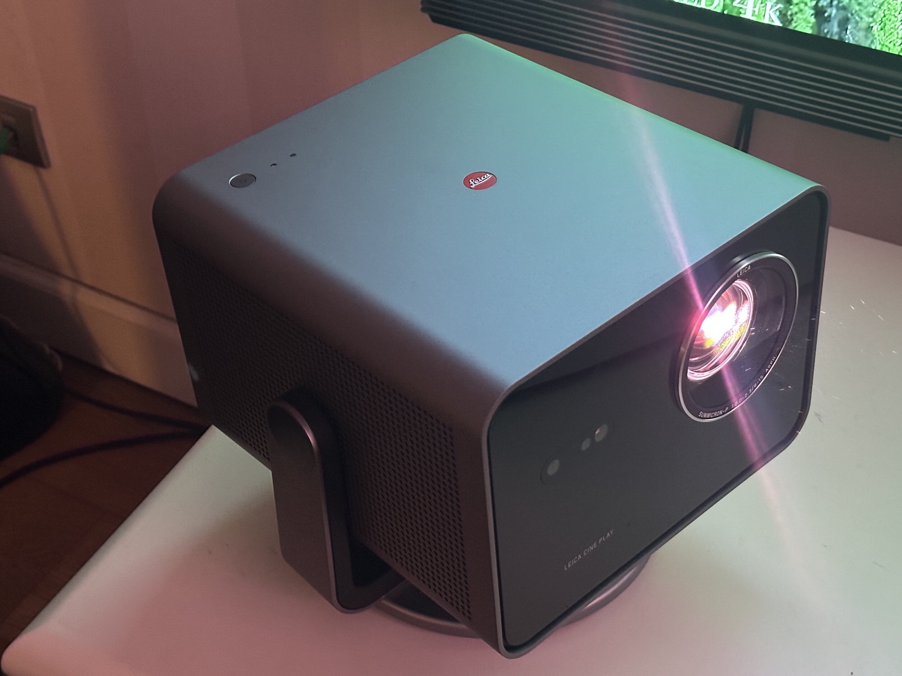 In negozio: nuovo LEICA Cine Play 1