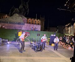 buona%2010%20occhi%20in%20su%20adoranti%202.jpeg buona%2010%20occhi%20in%20su%20adoranti%202.jpeg