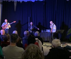 dal%20pubblico%201.jpeg dal%20pubblico%201.jpeg