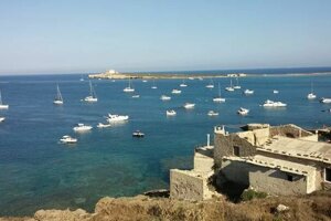 JTdCJTIyaXQlMjIlM0ElMjJWaXN0YSUyMHBhbm9yYW1pY2ElMjBkZWwlMjBtYXJlJTIwZGklMjBQb3J0b3BhbG8lMjBkaSUyMENhcG8lMjBQYXNzZXJvJTIwY29uJTIwYmFyY2hlJTIwZSUyMElzb2xhJTIwZGklMjBDYXBvJTIwUGFzc2VybyUyMCVFMiU4MCU5MyUyMHZpY2lubyUyMEFwcGFydGFtZW50byUyMFNvbGUlMjIlN0Q=