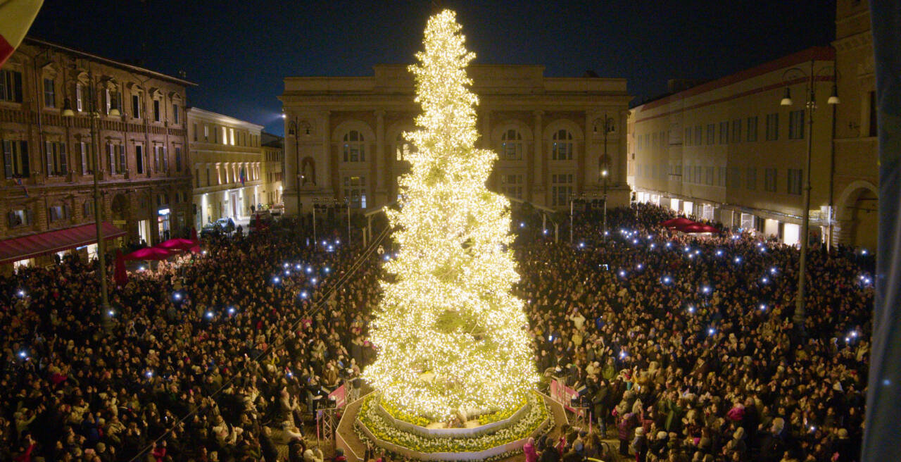 Si avvicina l’accensione dell’albero e delle luminarie: Portopalo si prepara alla magia del Natale Si avvicina l’accensione dell’albero e delle luminarie: Portopalo si prepara alla magia del Natale