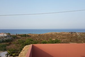 JTdCJTIyaXQlMjIlM0ElMjJWaXN0YSUyMHBhbm9yYW1pY2ElMjBzdWwlMjBtYXJlJTIwZGFsbCVFMiU4MCU5OUF0dGljbyUyMFBlcmxhJTIwTWFyaW5hJTIwaW4lMjBjb250cmFkYSUyME1vcmdoZWxsYSUyMGElMjBQYWNoaW5vJTJDJTIwU2ljaWxpYSUyMiU3RA==