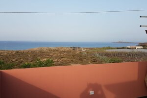 JTdCJTIyaXQlMjIlM0ElMjJWaXN0YSUyMHBhbm9yYW1pY2ElMjBzdWwlMjBtYXJlJTIwZGFsbCVFMiU4MCU5OUF0dGljbyUyMFBlcmxhJTIwTWFyaW5hJTIwaW4lMjBjb250cmFkYSUyME1vcmdoZWxsYSUyMGElMjBQYWNoaW5vJTJDJTIwU2ljaWxpYSUyMiU3RA==