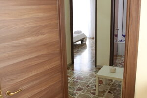 JTdCJTIyaXQlMjIlM0ElMjJJbmdyZXNzbyUyMGNvbiUyMHBvcnRhJTIwaW4lMjBsZWdubyUyMGRlbGwlRTIlODAlOTlBcHBhcnRhbWVudG8lMjBNYXJlJTIwYSUyMFBvcnRvcGFsbyUyQyUyMFNpY2lsaWElMjIlN0Q=