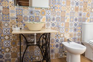 JTdCJTIyaXQlMjIlM0ElMjJCYWdubyUyMGNvbG9yYXRvJTIwY29uJTIwcGlhc3RyZWxsZSUyMGluJTIwc3RpbGUlMjBzaWNpbGlhbm8lMjBkZWxsJUUyJTgwJTk5QXR0aWNvJTIwUGVybGElMjBNYXJpbmElMjBpbiUyMGNvbnRyYWRhJTIwTW9yZ2hlbGxhJTIwYSUyMFBhY2hpbm8lMjIlN0Q=