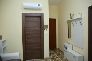 JTdCJTIyaXQlMjIlM0ElMjJTb2dnaW9ybm8lMjBjb24lMjBjbGltYXRpenphdG9yZSUyMGUlMjBpbmdyZXNzbyUyMGRlbGwlRTIlODAlOTlBcHBhcnRhbWVudG8lMjBNYXJlJTIwYSUyMFBvcnRvcGFsbyUyMiU3RA==