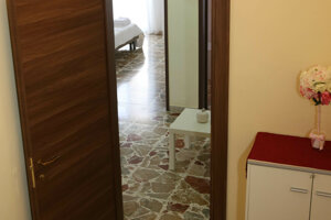 JTdCJTIyaXQlMjIlM0ElMjJJbmdyZXNzbyUyMGNvbiUyMHBvcnRhJTIwaW4lMjBsZWdubyUyMGRlbGwlRTIlODAlOTlBcHBhcnRhbWVudG8lMjBNYXJlJTIwYSUyMFBvcnRvcGFsbyUyQyUyMFNpY2lsaWElMjIlN0Q=