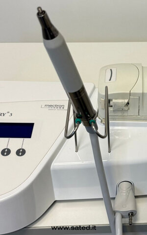 mectron%20piezosurgery%203%20bianca-d.jpeg