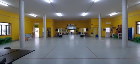 sala locos.jpeg
