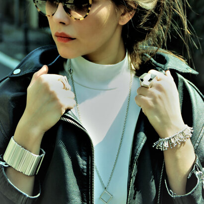 Gioielli in zama argentata