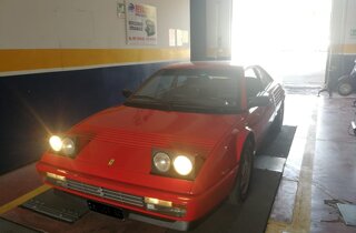 revisionando una ferrari