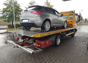 soccorso di auto sportiva soccorso di auto sportiva