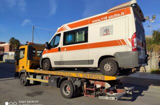 Soccorso a chi presta soccorso (autoambulanza)