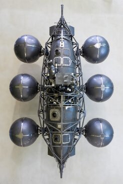 tron4.jpeg tron4.jpeg