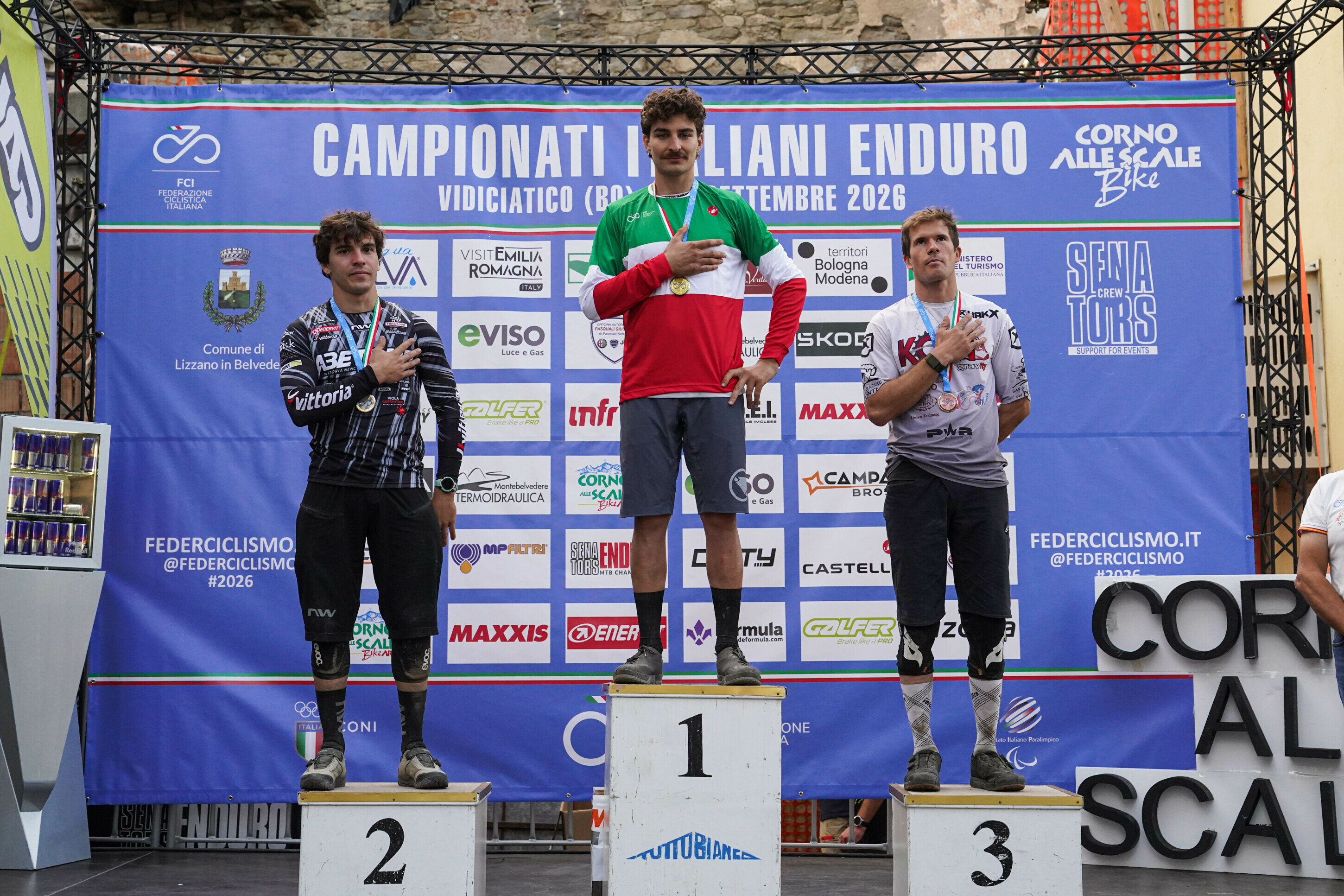 VIDICIATICO TRICOLORE DA RECORD, TRIONFANO VENDEMMIA ED ELLECOSTA