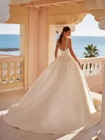 lizzy-scopri-il-prezzo-speciale-di-questo-abito