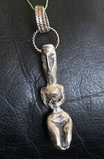 dea-mother-pendant-in-solid-925-silver-romeo-crotone-mod-5596