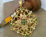 18-kt-gold-pendant-with-baroque-pearls-and-natural-cufflinkstones-romeo-crotone-mod-3613-sexe