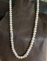 necklace-of-pearls-and-silver-romeo-crotone-mod-5143