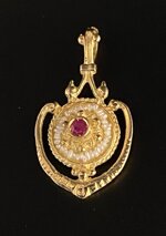 gold-pendant-750-with-natural-seed-pearls-and-ruby-romeo-crotone-mod-615