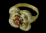 traditional-calabrian-ring-in-18-kt-gold-with-seed-pearls-and-natural-rubies-romeo-crotone-mod-3406-vxx