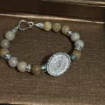 medusa-bracelet-in-925-silver-and-fossil-coral-romeo-crotone-mod-5017