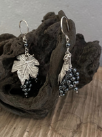 silver-grape-cluster-earrings-with-hematite-romeo-crotone-mod-5151-cb612
