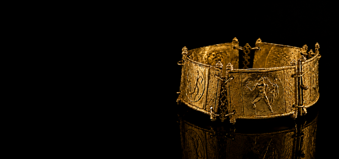 bracciale fondo nero largo