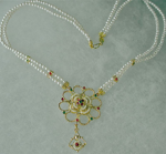 four-leaf-clover-necklace-in-18-kt-gold-with-seed-pearls-and-natural-cufflinkstones-romeo-crotone-mod-3526-ebhx
