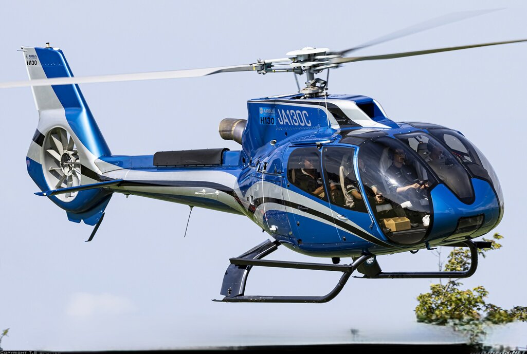 ec 130 blu e strisce argento 2.jpeg