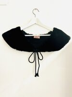 colletto-in-pelliccia-nero