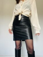 minigonna-pelle-nera