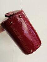 borsa-bauletto-vernice-rossa