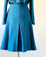 completo-camicia-e-gonna-boucle-carta-zucchero
