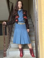 completo-camicia-e-gonna-boucle-carta-zucchero