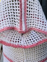 mini-dress-crochet-bianco-e-rosa