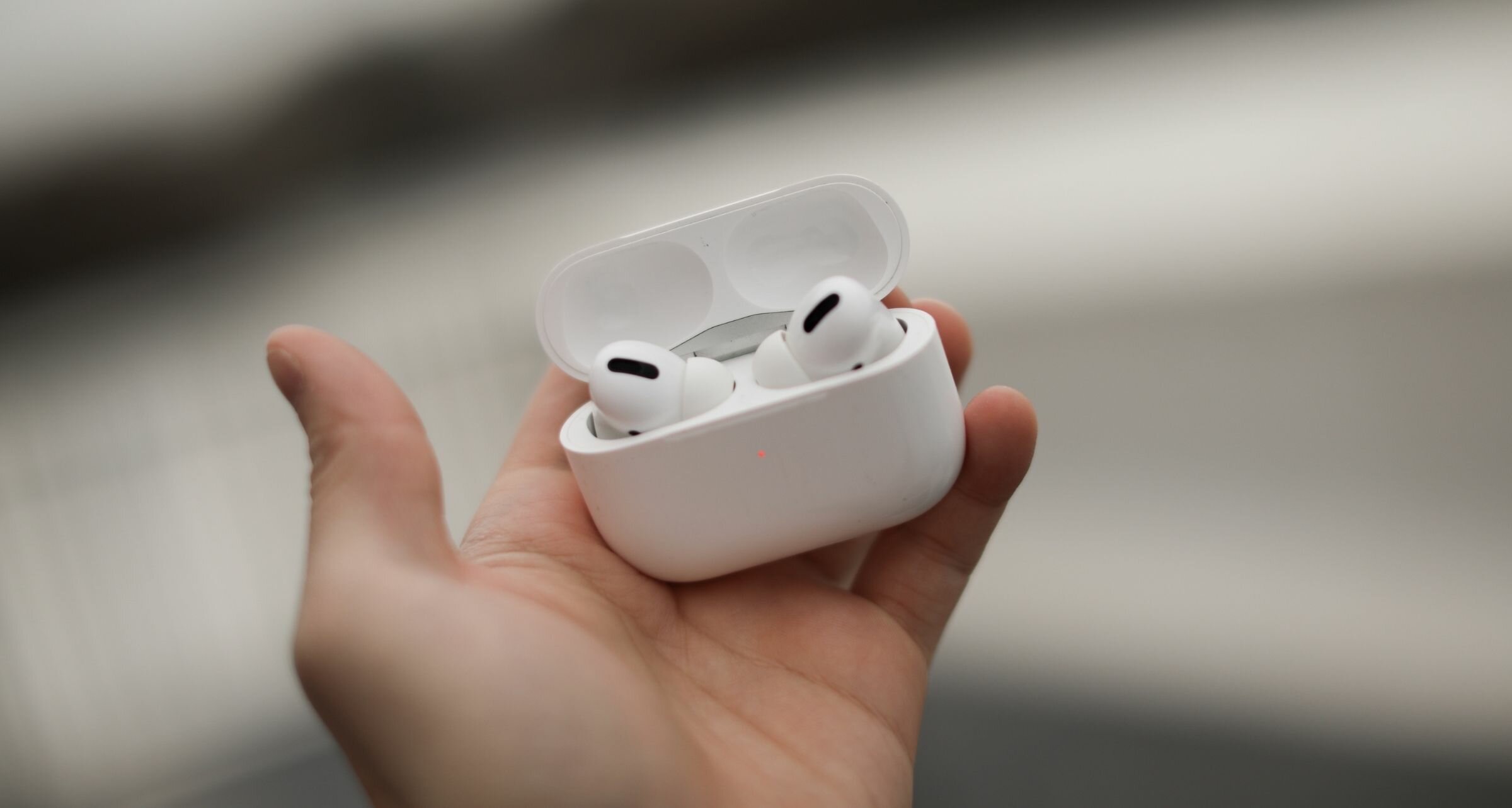 AirPods come apparecchi acustici: funzionano davvero?