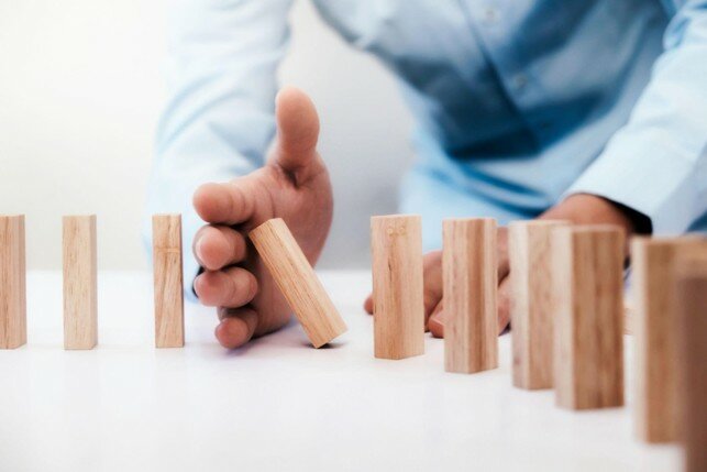 Nuove minacce globali e gestione del rischio: perché oggi le imprese devono guardare oltre l'assicurazione Nuove minacce globali e gestione del rischio: perché oggi le imprese devono guardare oltre l'assicurazione