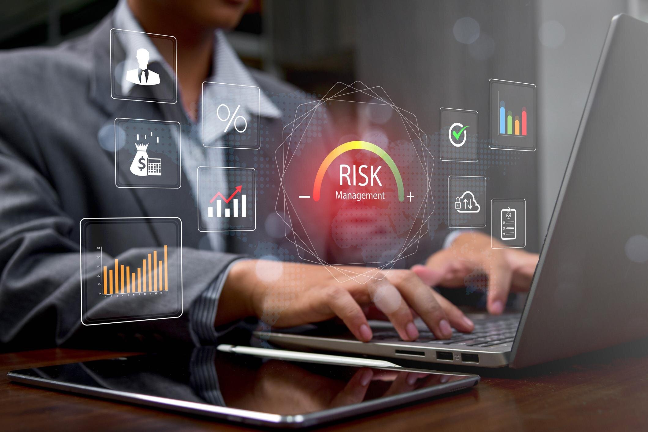 Il Broker Assicurativo Moderno: molto più di un intermediario Il Broker Assicurativo Moderno: molto più di un intermediario