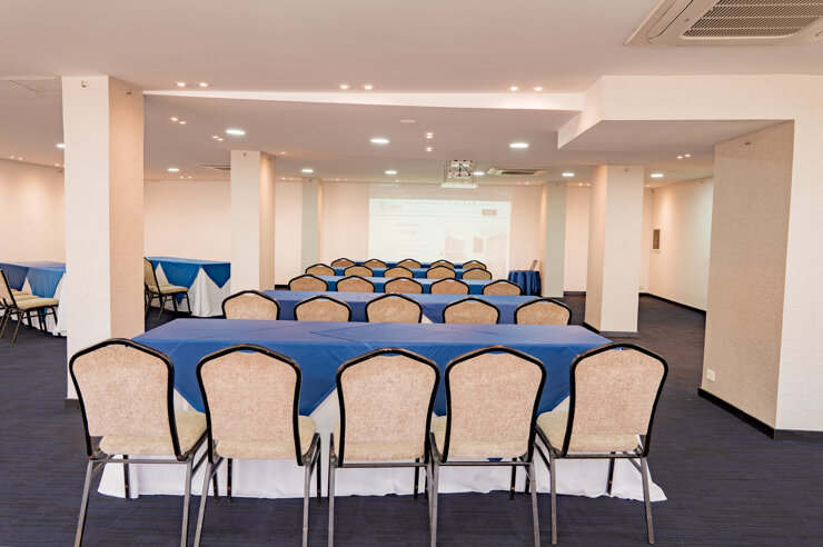 salón chaillot- empresarial (4).jpeg