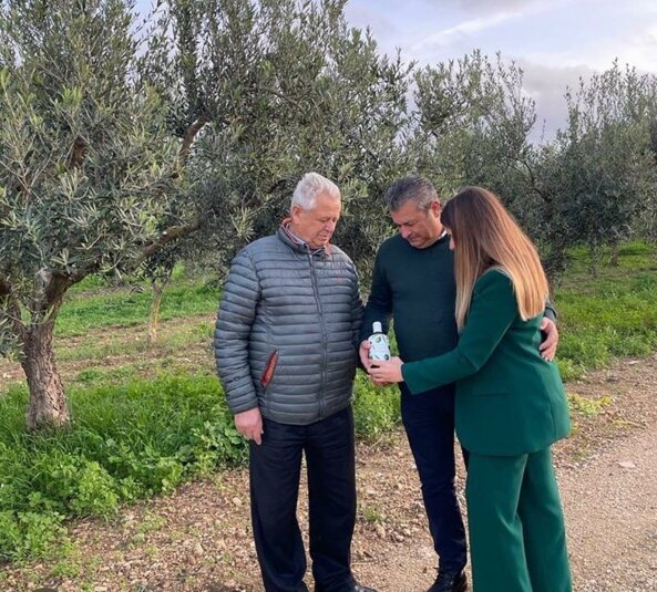 whatsapp image 2025-12-11 at 12.00.20.jpeg