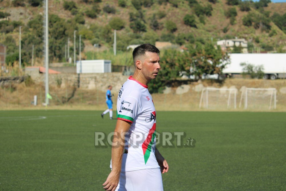 Citt&agrave; di Siderno: Peppe Denaro carica l'ambiente