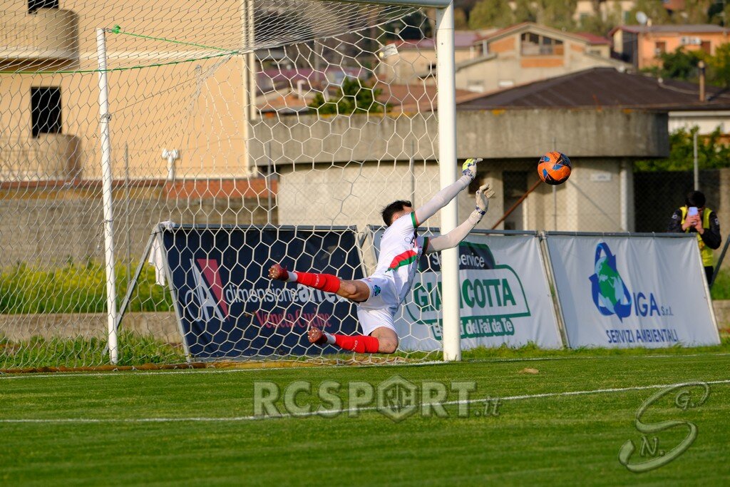 Polistena in dieci resiste e batte il Gioiosa nel finale [FOTO]