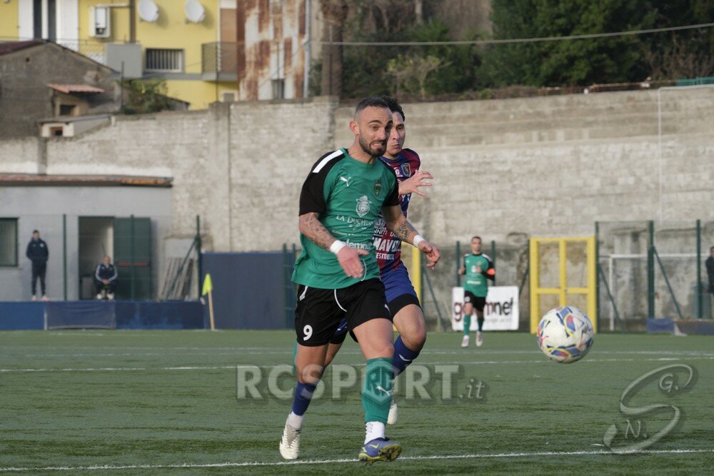 Luigi Le Piane saluta la Palmese