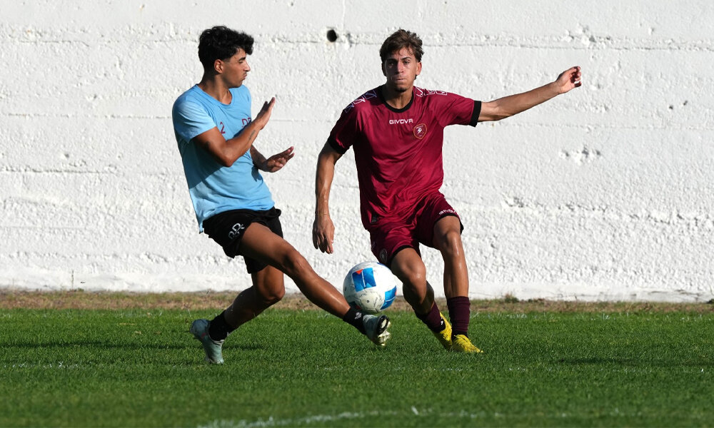 Reggina tra allenamento congiunto e cessione importante